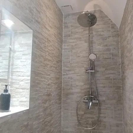La Des Legendes - Duplex Climatise - Centre Historique Apartment *